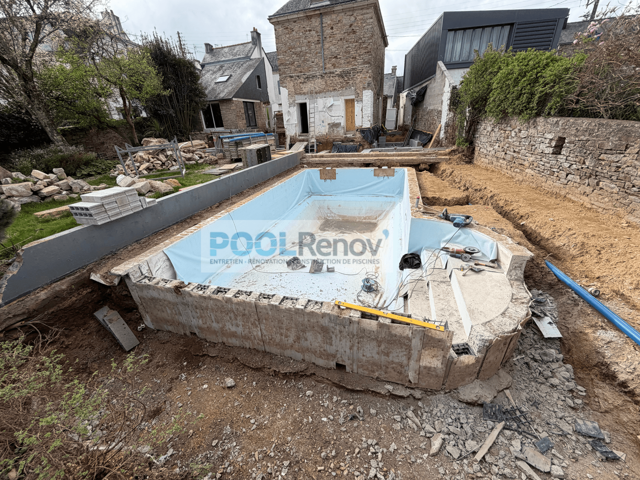 Rénovation d'une piscine à Vannes.